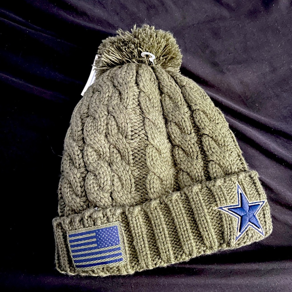 NEW ERA BEANIE!!!